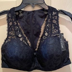 BNWT Black padded bra by Felina size XL